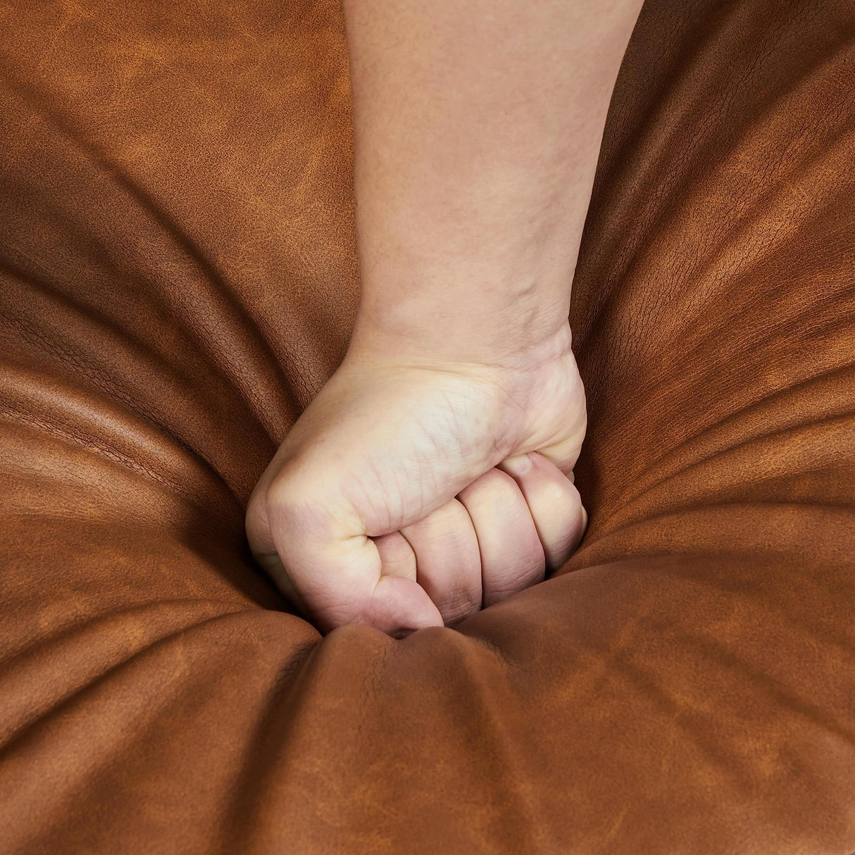 Yaheetech Modern Armchair, Mid Century PU Leather Accent chair with Sturdy Wood Legs and High Back for Small Space, Upholstered Sofa Club Chair for Living Room/Bedroom/Office, Retro Brown Yaheetech