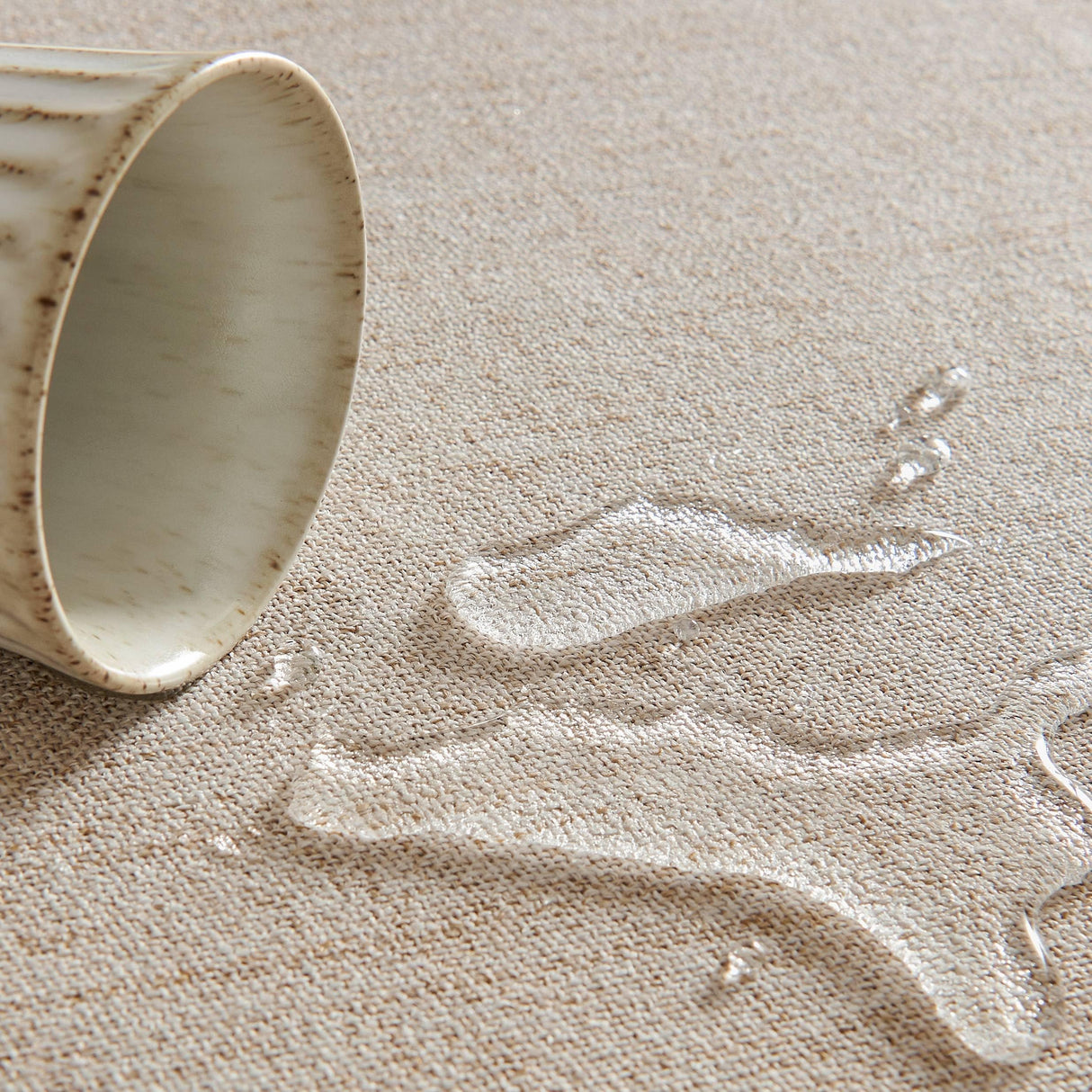 YZJZEDS Linen Tablecloth for Rectangle Table 60x84 Inch Natural, Farmhouse Style Neutral Tablecloth, Water Resistant Burlap Tablecloths for Dining Table Farmhouse Kitchen YZJZEDS