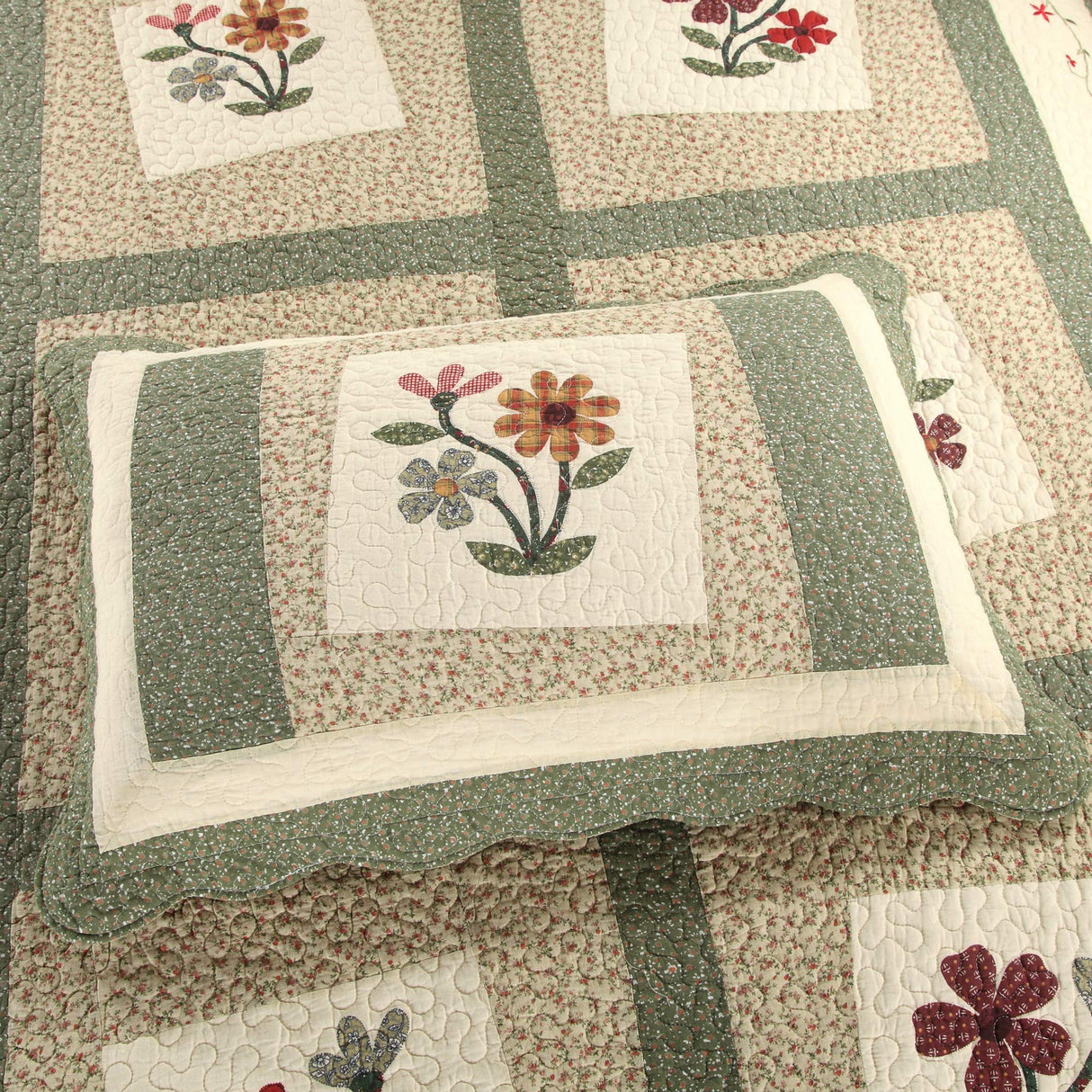 vctops Farmhouse Green 3 Piece Embroidered Floral Quilted Bedspread Quilt Set 100% Cotton Reversible Patchwork Coverlet Set 1 Quilt and 2 Pillow Shams (Green,King) vctops