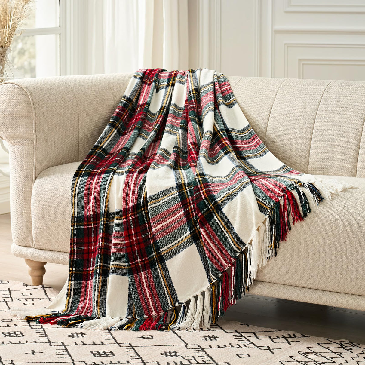EVERGRACE Stewart Christmas Plaid Chenille Throw Blanket for Couch, Super Soft Cozy Tartan Checkered Throw Blanket with Tassels, Lightweight Plush Chenille Knit Throw for Christmas Decor, 50”x60” EVERGRACE
