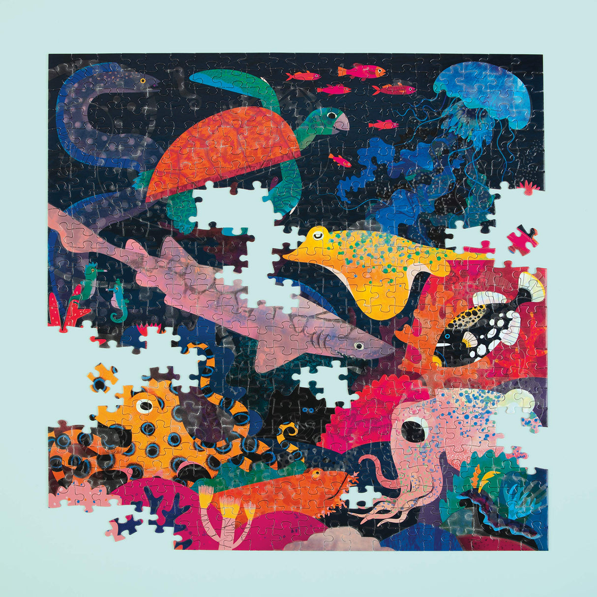 Mudpuppy Ocean Illuminated 500 Piece Glow in the Dark Jigsaw Puzzle for Kids and Families, Family Puzzle with Glow in the Dark Ocean Theme Mudpuppy