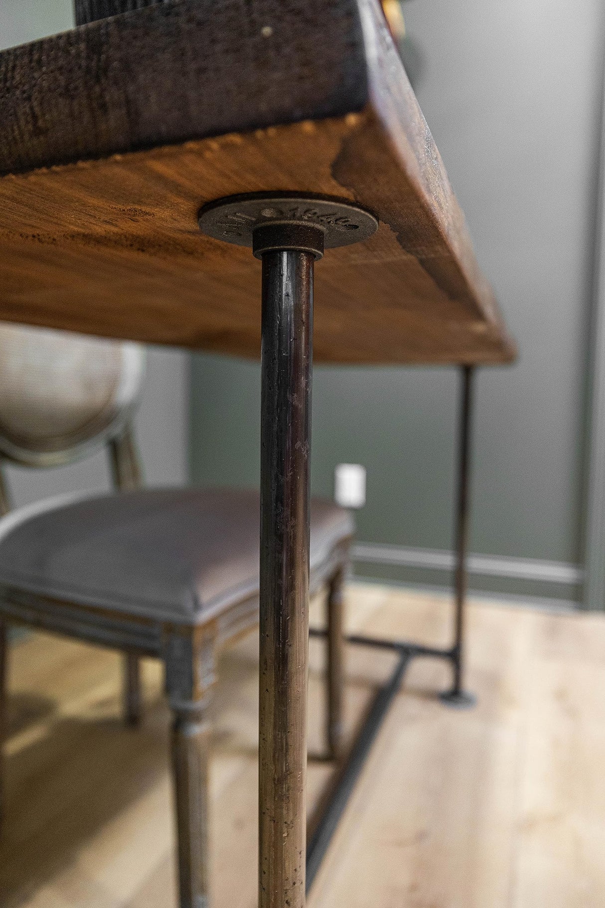 Southern Rustic Logwerks Industrial Pipe Desk Live Edge Top Vintage Table (Honey Pine) — Rustic Live Edge Slab Desk with Steampunk Pipe Legs Southern Rustic Logwerks