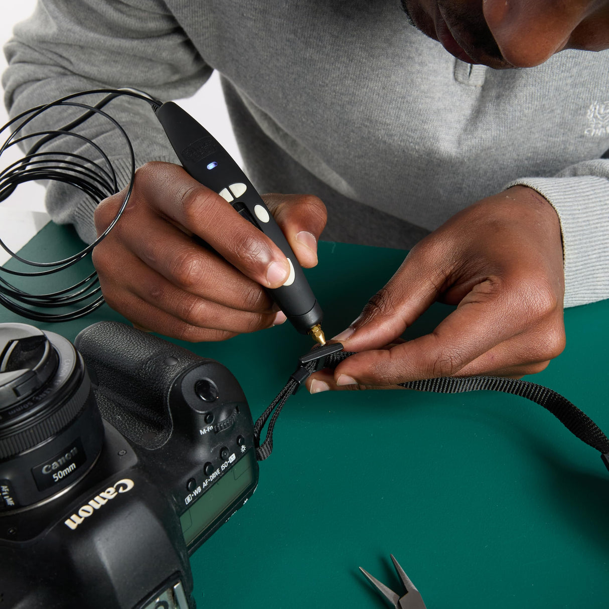 3Doodler PRO(2025) 3D Printing Pen, Design and Prototyping Tool for Creative Professionals, Includes Speciality Plastic Materials, Interchangable Nozzle Set and More 3Doodler