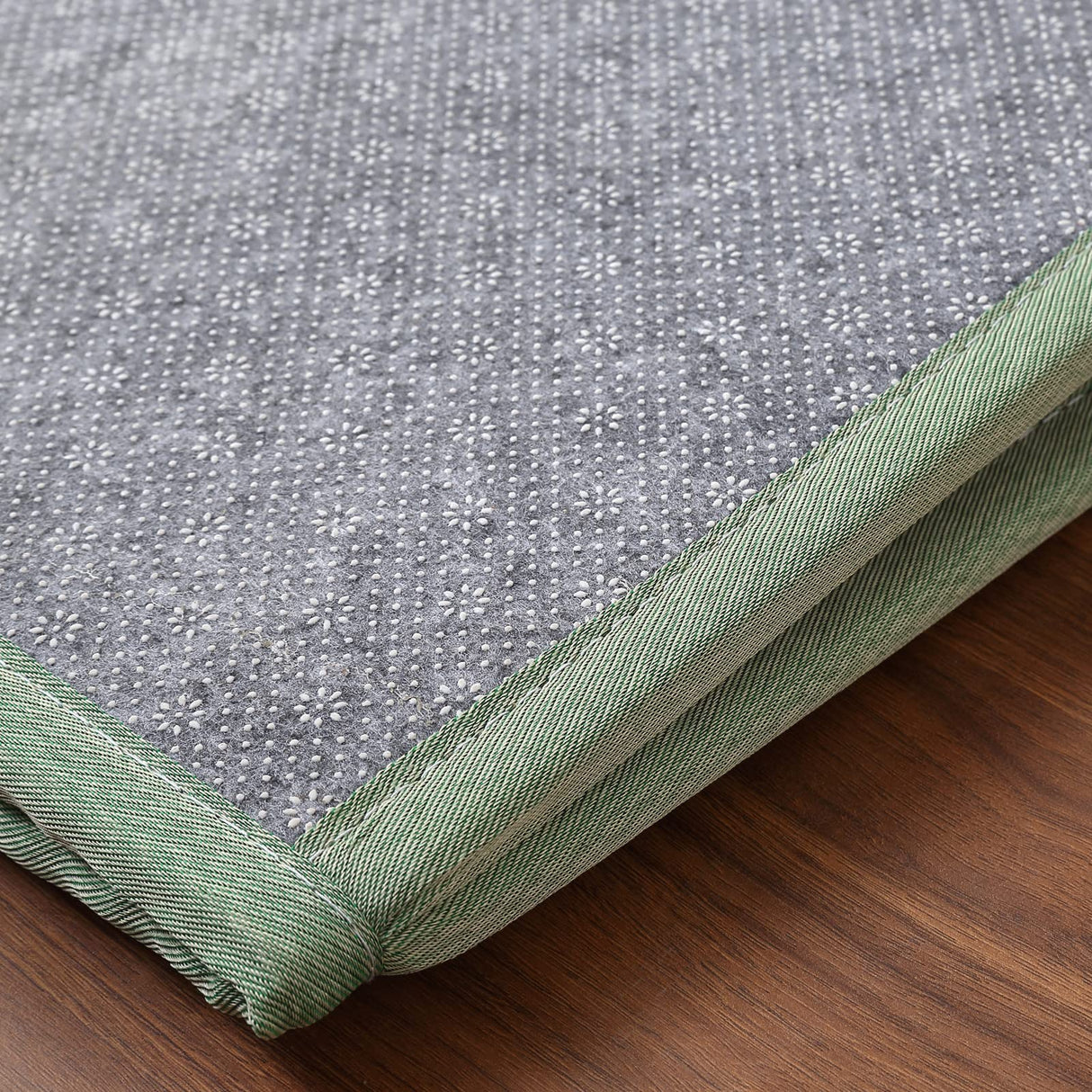 KITBRHOME Tatami Mat (Twin 79" x 39" x 0.5"), Japanese Traditional Tatami Mattress, Natural Rush Grass Floor Tatami Futon Mattress for Sleeping, Sitting, Yoga, Relaxing (Twin) KITBRHOME