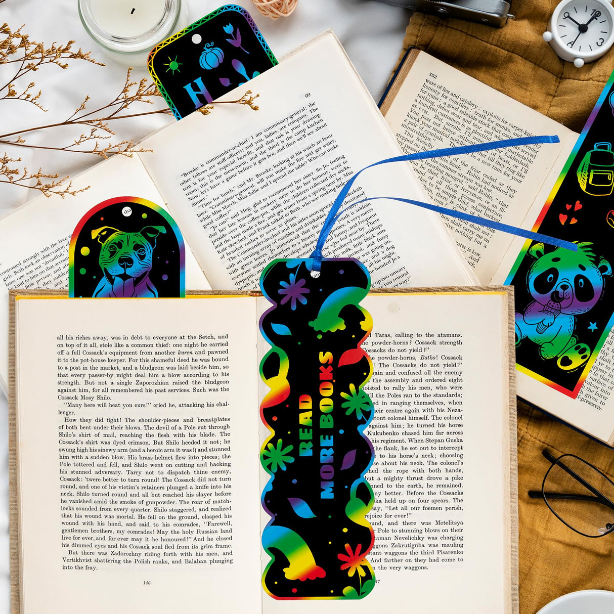 GOMANCHE 40 Sets Scratch Art for Kids, 4 Styles Magic Rainbow Bookmarks Craft Kit, Scratch Paper Art Sets for Students Party Bag Fillers GOMANCHE