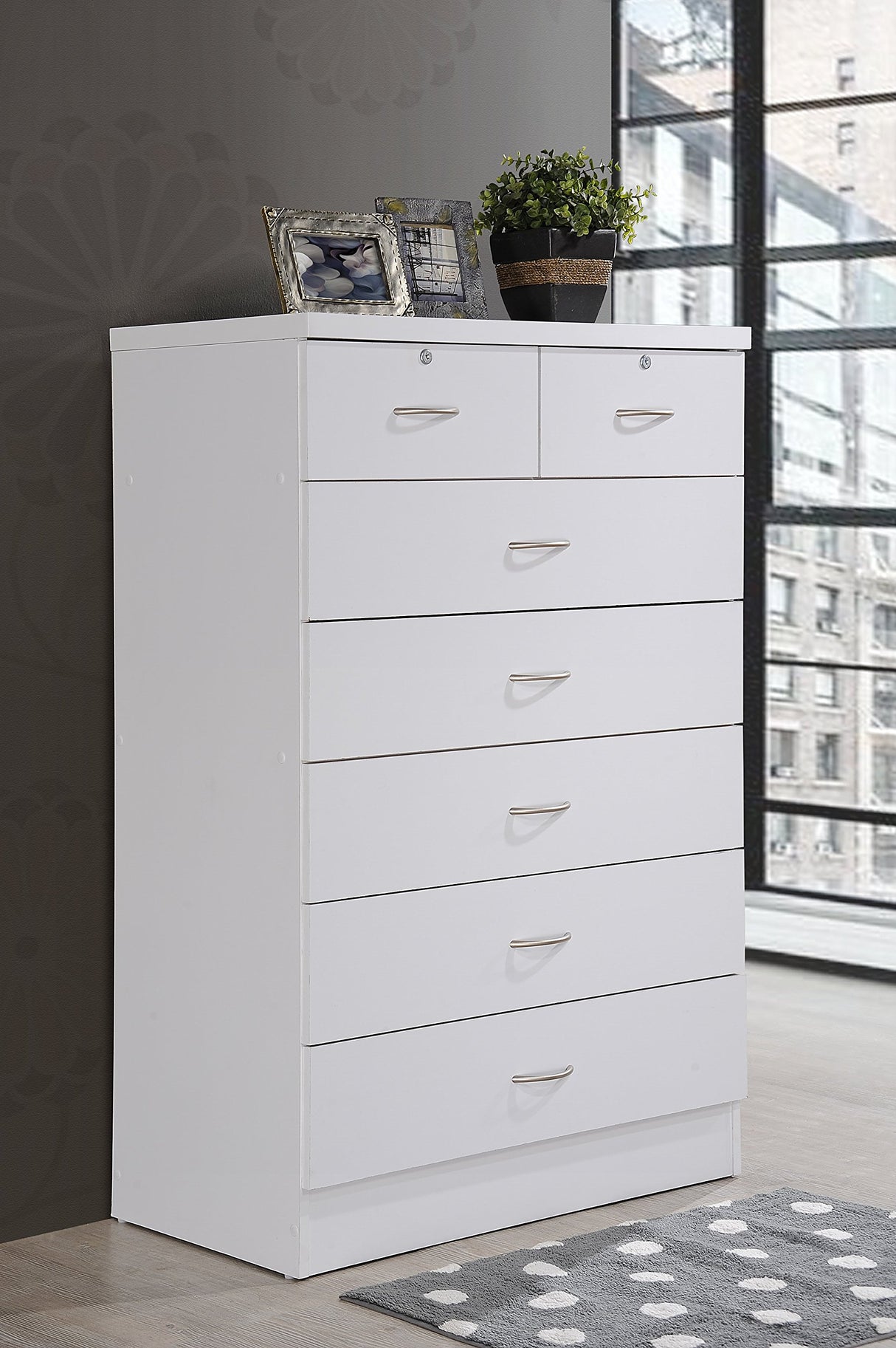 HODEDAH 7 Drawer Wood Dresser for Bedroom, 31.5 inch Wide Chest of Drawers, with 2 Locks on the Top Drawers, Storage Organization Unit for Clothing, White Hodedah