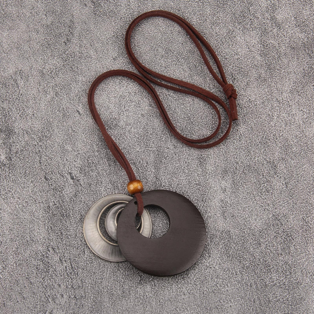 Bjesinmo Wooden Necklaces for Women Long Brown Necklaces Boho Pendant Necklace for Women Ethnic Style Wood Jewelry Necklace Bjesinmo