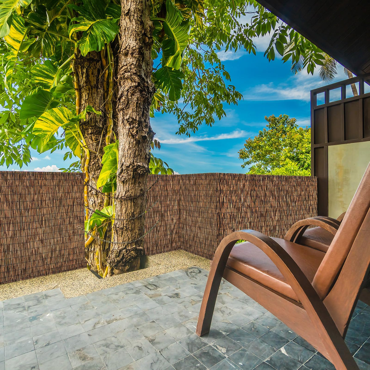 SHYDZYYC Brown 4FT X 16.4FT Reed Fencing Roll, Balcony Privacy Reed Balcony Shade Reed Bamboo Fencing Garden Fence Border, Wind Block Sunshade Fence Screen for Outdoor Yard Patio Flower Bed Edge SHYDZYYC