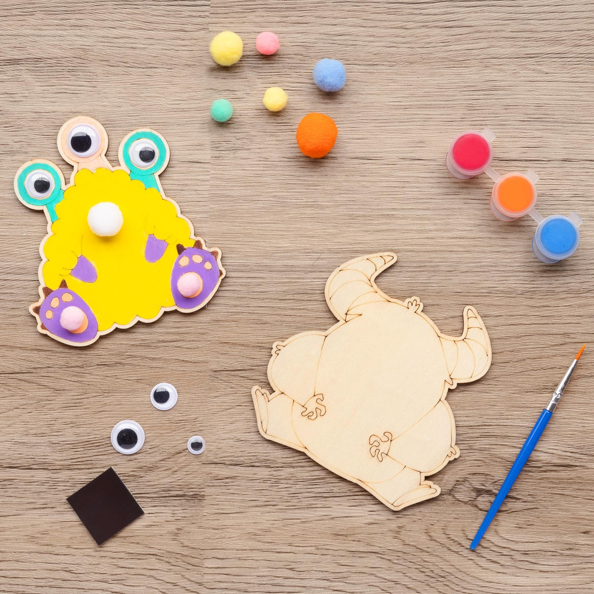 GOGREENWOVEN 12 PCS Halloween Crafts for Kids - DIY Monster Wooden Magnet Painting Kits with Googly Eyes - Halloween Party Favors for Ages 4-8 - Non Candy Trick or Treat Gifts & Classroom Prizes GOGREENWOVEN