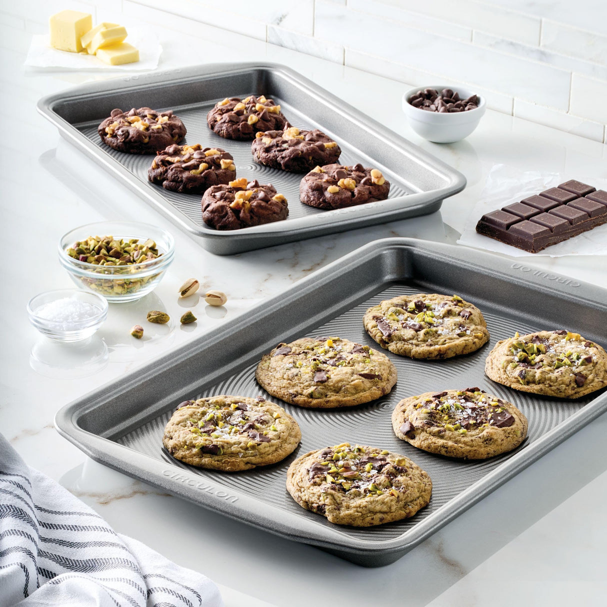 Circulon Nonstick Bakeware Set, Nonstick Cookie Sheet / Baking Sheet - 2 Piece, Gray Circulon