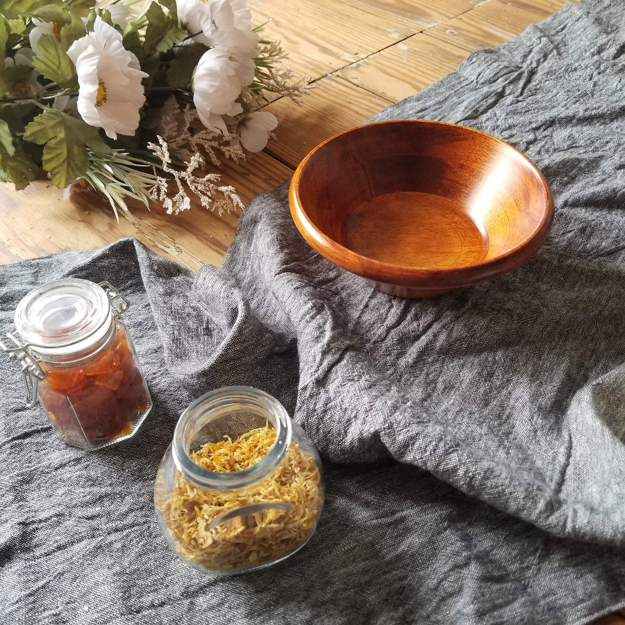 Lipper International Cherry Finished Salad Bowl, Small, 7" Diameter x 2 1/2" Height, Single Bowl Lipper International