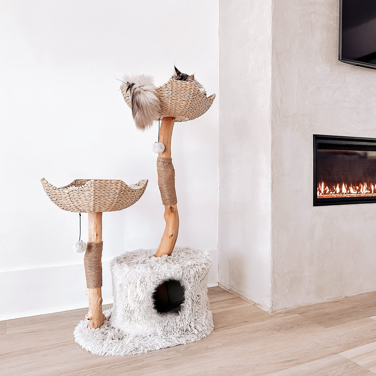 MAU Modern Cat Tree Tower for Large Cats, Real Branch Luxury Cat Condo, Wood Cat Tower, Cat Scratching Tree, Cat Condo, Cat Lover Gift, Luxury Cat, Cat Gifts by Mau Lifestyle Mau Lifestyle