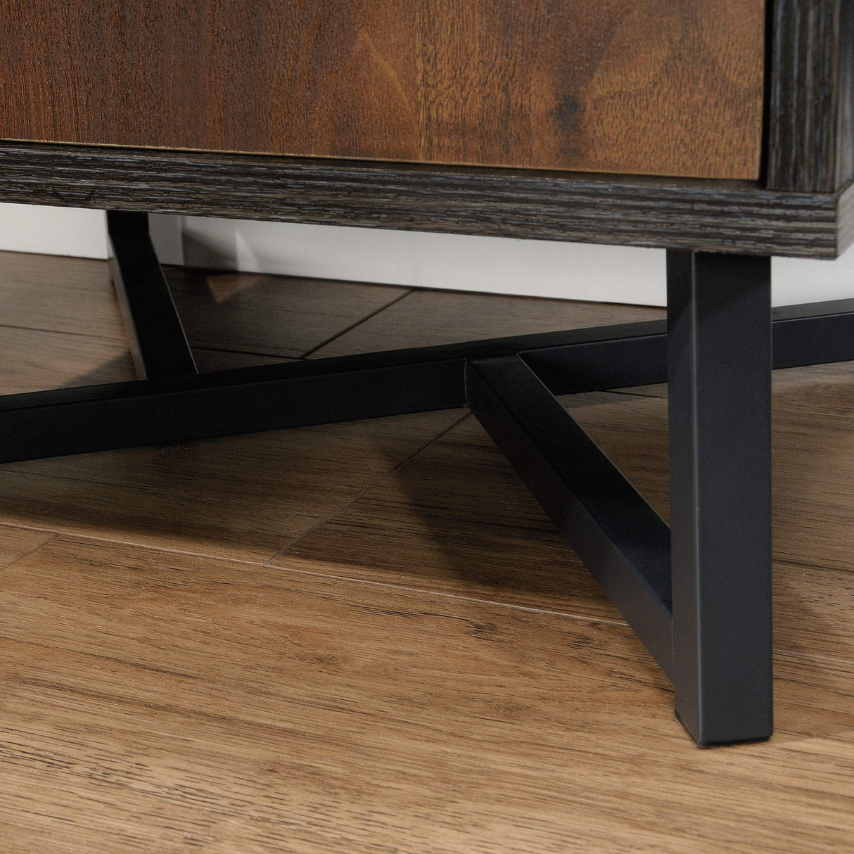 Sauder Canton Lane Industrial 3-Shelf Bookcase with Door/Book Shelf, Brew Oak Finish Sauder