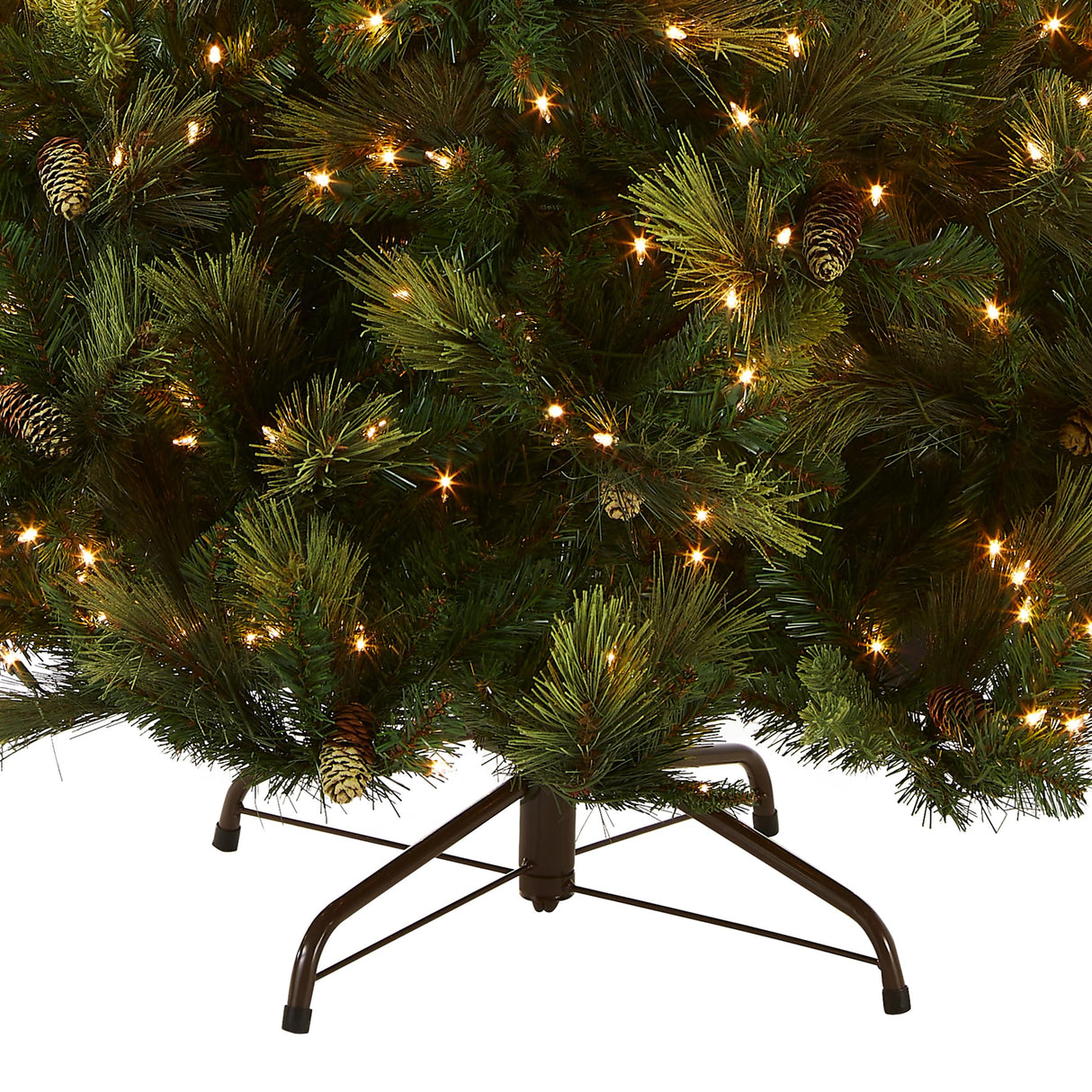 National Tree Company Carolina Pine 7.5 Foot Artificial Holiday Prelit Christmas Tree w/750 Clear Lights, Pinecones, 1399 Branch Tips and Metal Stand National Tree Company