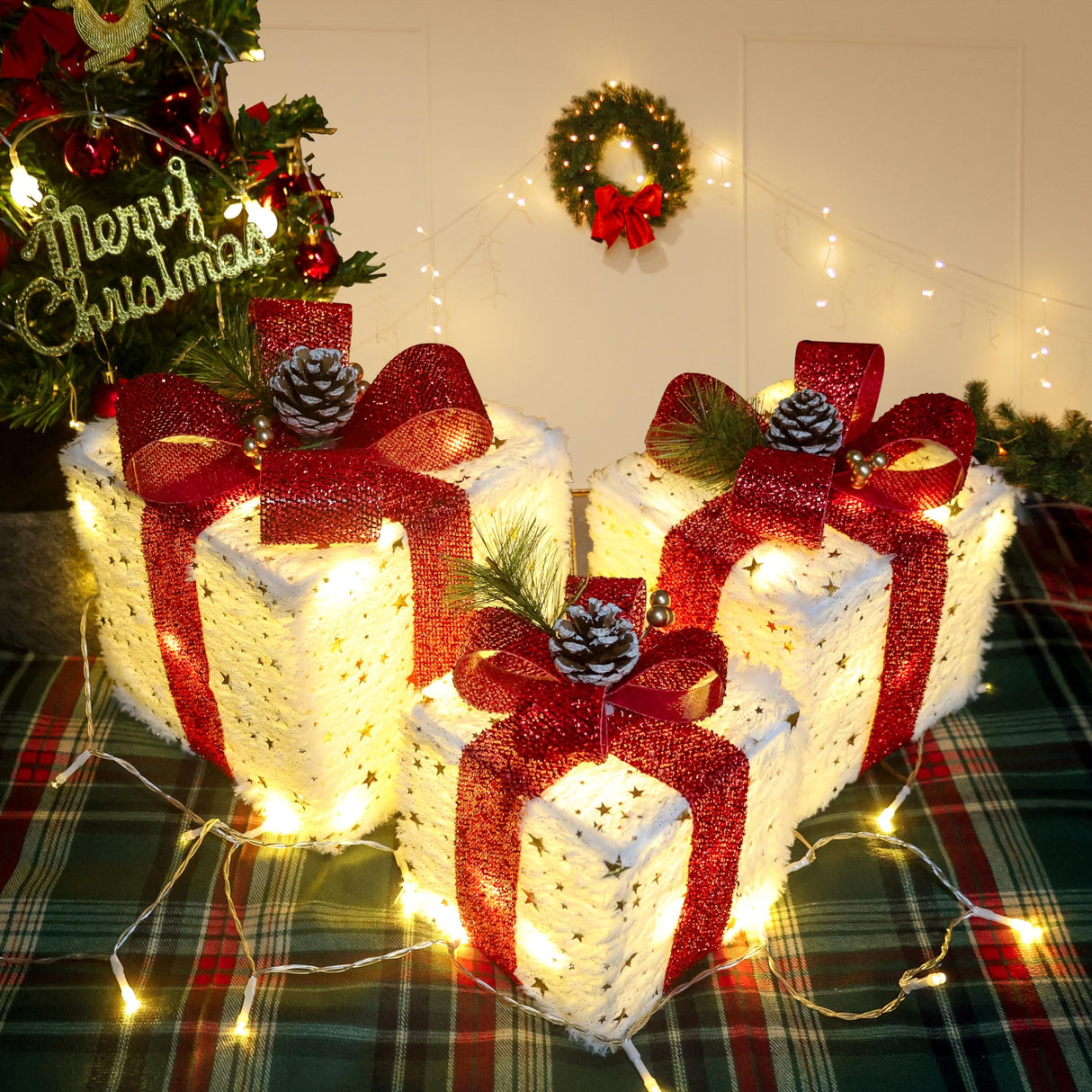 Christmas Decorations, Set of 3 Christmas Lighted Gift Boxes, Plush Christmas Ornaments with 60 LED Warm White Christmas Lights for Christmas Tree Skirt Fireplace Table Room Indoor Decor Aokudoni