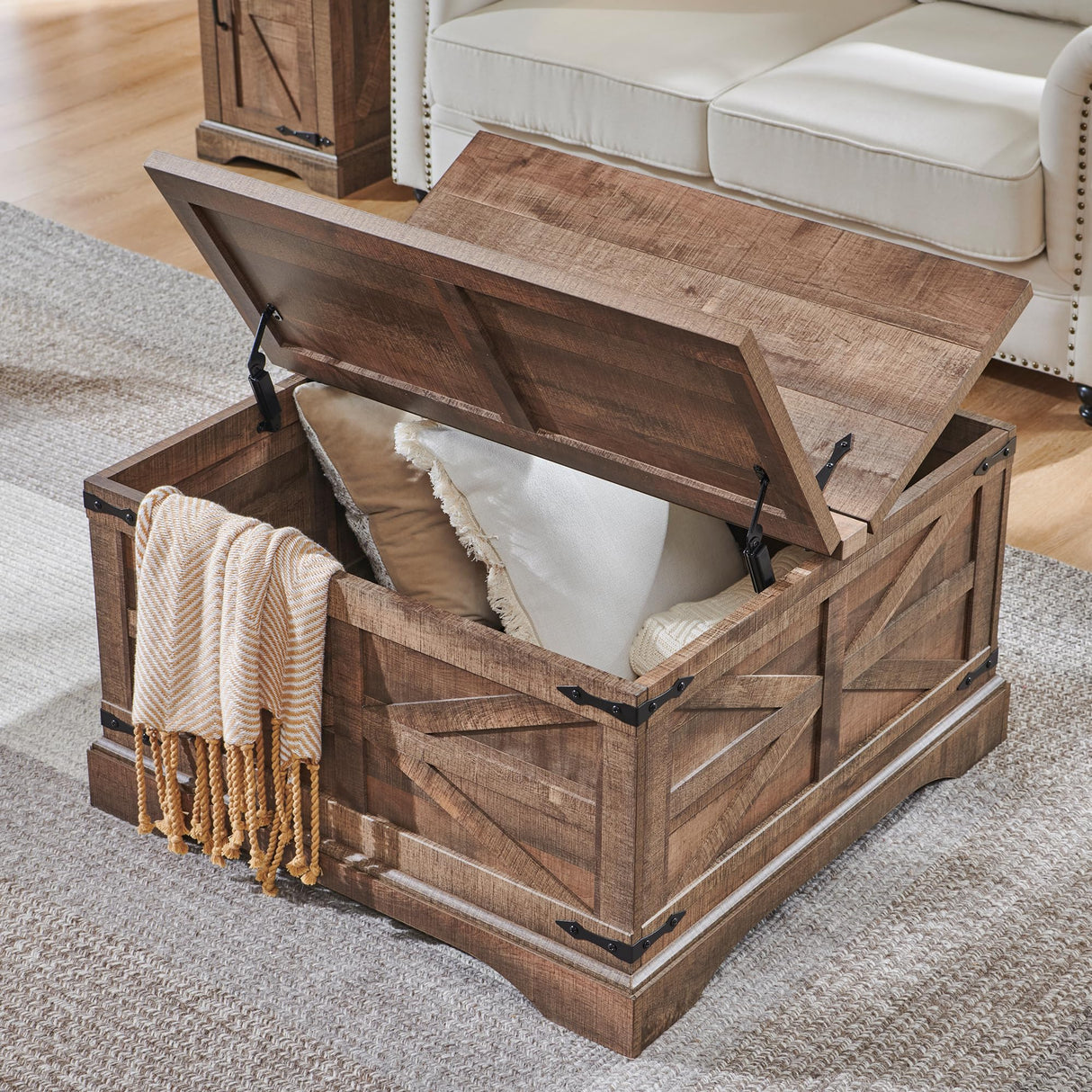 JXQTLINGMU Farmhouse Coffee Table, Square Wood Center Table with Large Hidden Storage Compartment for Living Room, Rustic Cocktail Table with Hinged Lift Top for Home, Light Brown JXQTLINGMU