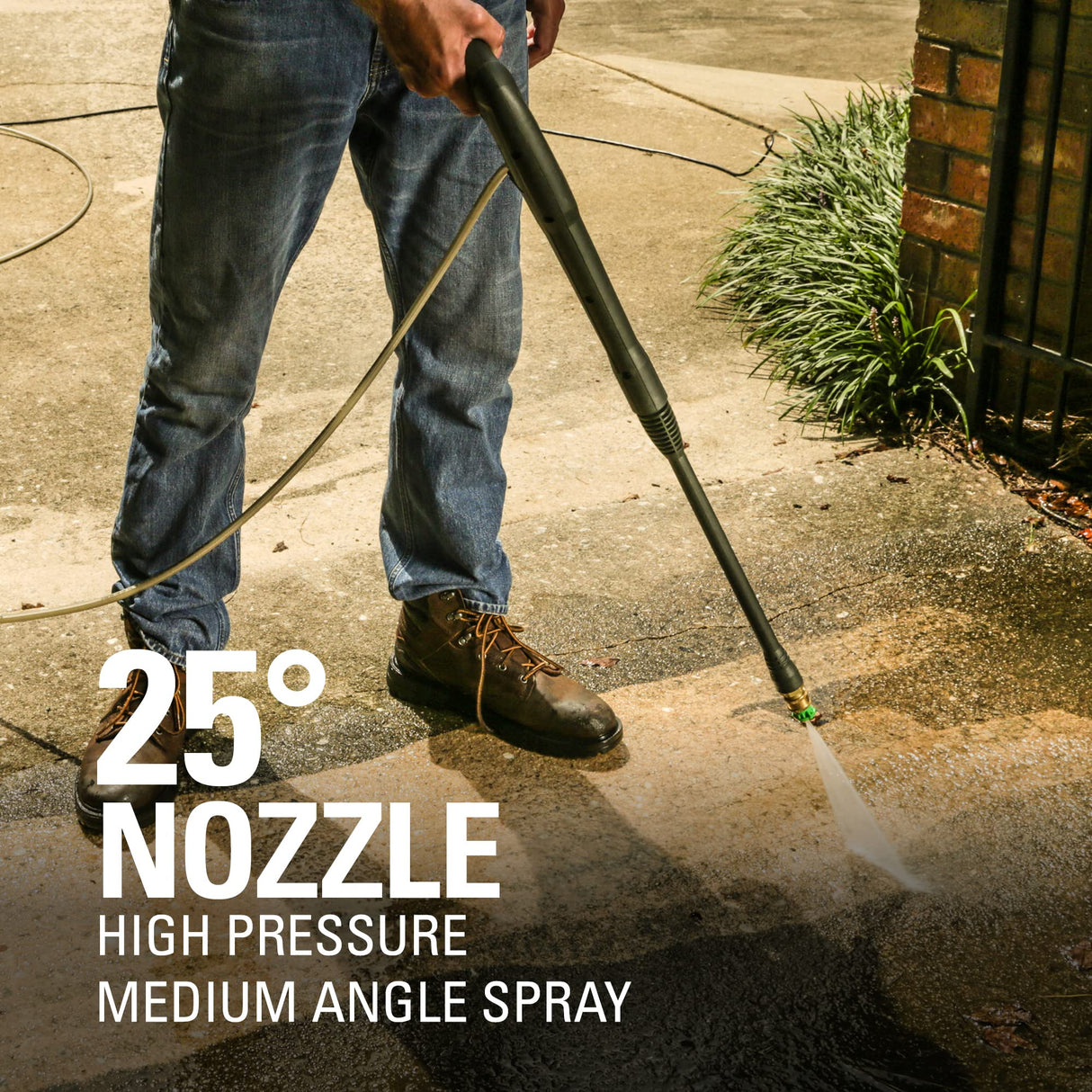 Greenworks 1600 PSI (1.2 GPM) Electric Pressure Washer (Ultra Compact, Lightweight, 20 FT Tangle-Free Hose, 35 FT Power Cord) Great For Cars, Fences, Patios, Driveways, Decks and Patios Greenworks