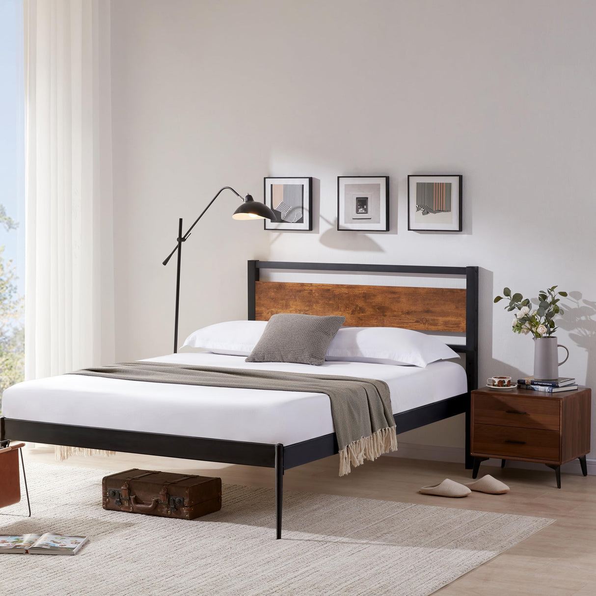 Kingfun Wood Headboard Queen Size Bed, Easy Assembly Queen Headboard with Rustic Solid Wood Board, Queen Headboard Only with Metal Slats Sturdy, Farmhouse Headboards for Adjustable Bed, Rustic Brown Kingfun