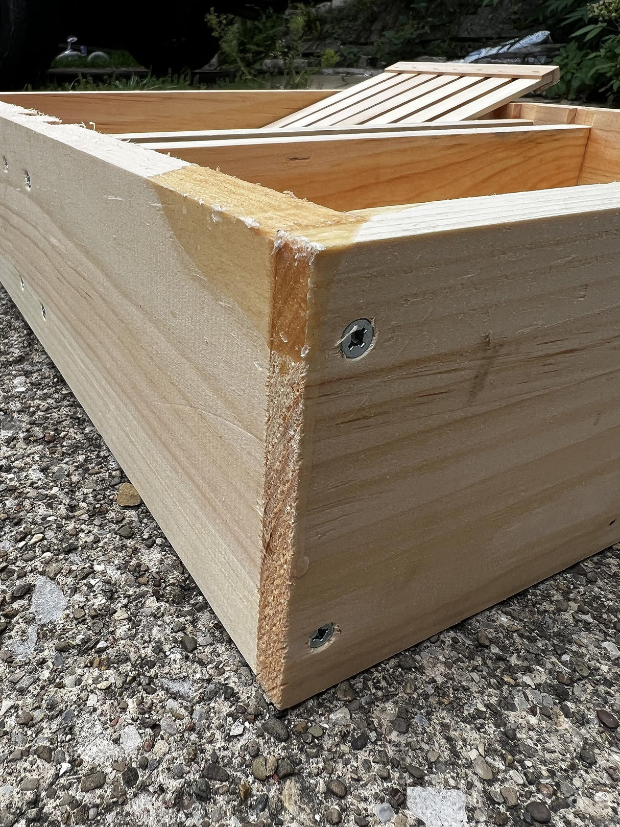 Little Larue Apiary LLc Bee Hive Top Feeder w/Floats Assembled Langstroth Beekeeping Equipment Made in USA (10 Frame) Little Larue Apiary LLc