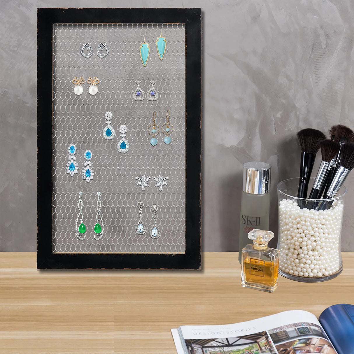 SOFE Farmhouse Memo Board Chicken Wire Frame, Black Large Bulletin Boards for Walls, Hanging Photo Display Board or Jewelry Organizer Wall Grid Panels, Decorative Vision Board for Desktop Office SOFE