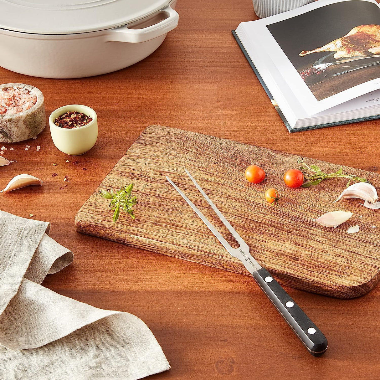 HENCKELS Classic Razor-Sharp 7-inch Flat Tine Carving Fork, German Engineered Informed by 100+ Years of Mastery, Black/Stainless Steel HENCKELS