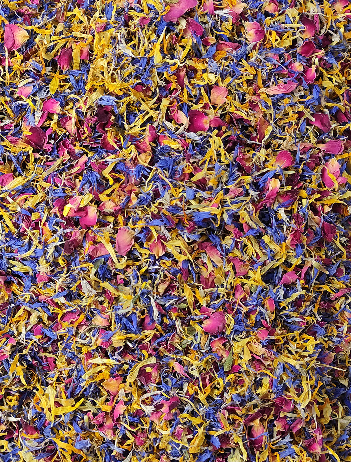 Spring Flower Blend – Edible flowers - Rose, Cornflower and Marigold - All natural, Culinary grade Delights (0.35oz) - Premium Quality - Perfect for Beverages, Cakes Naturegrail
