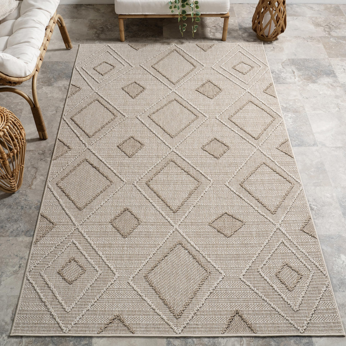 nuLOOM Aviana Transitional Geometric Area Rug, 5x8, Aviana Beige nuLOOM