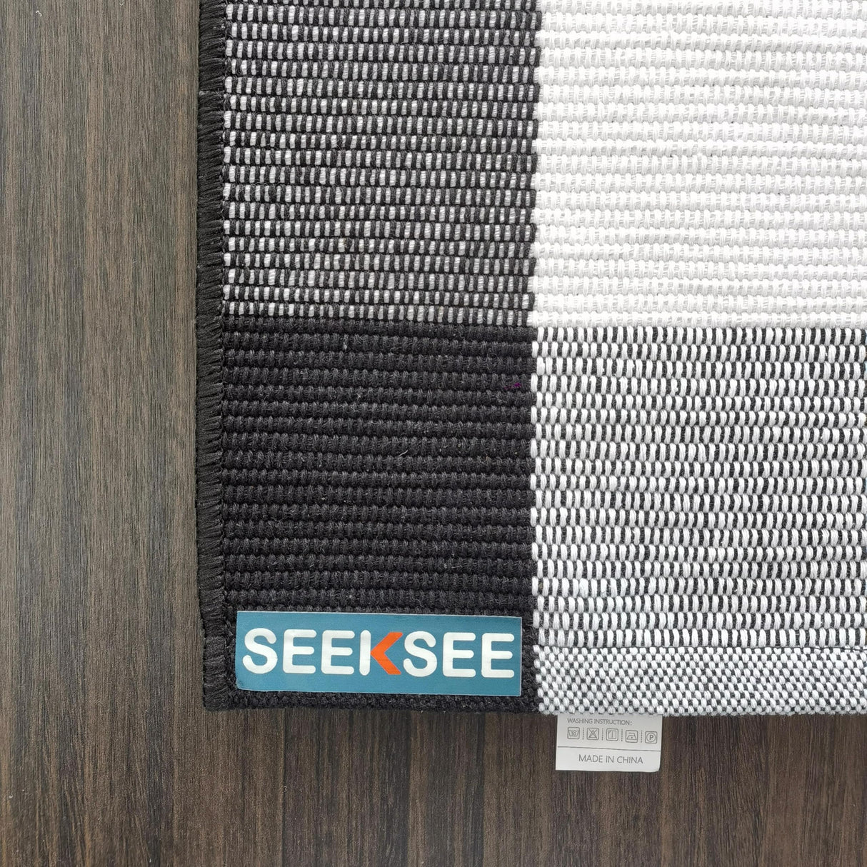 SEEKSEE Cotton Buffalo Plaid Rug 27.5"x43" Black and White Checked Rug Washable Doormats Indoor Outdoor Rugs for Layered Front Door Mats, Porch, Kitchen, Farmhouse, Entryway SEEKSEE