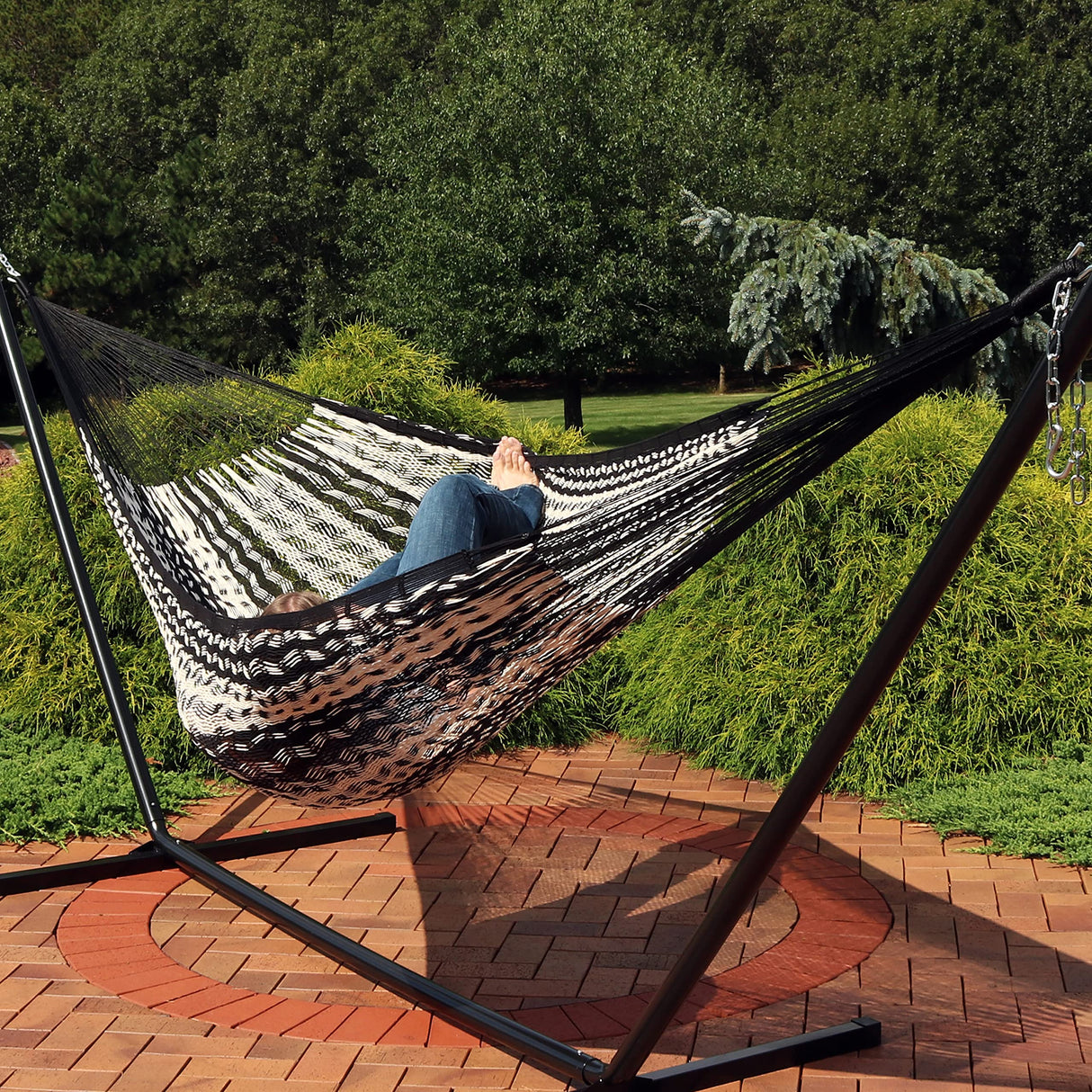 Sunnydaze Handwoven XXL Thick Cord Mayan Double Hammock for Outside - 625-Pound Capacity Heavy-Duty Outdoor Hammock - Black/Natural Sunnydaze