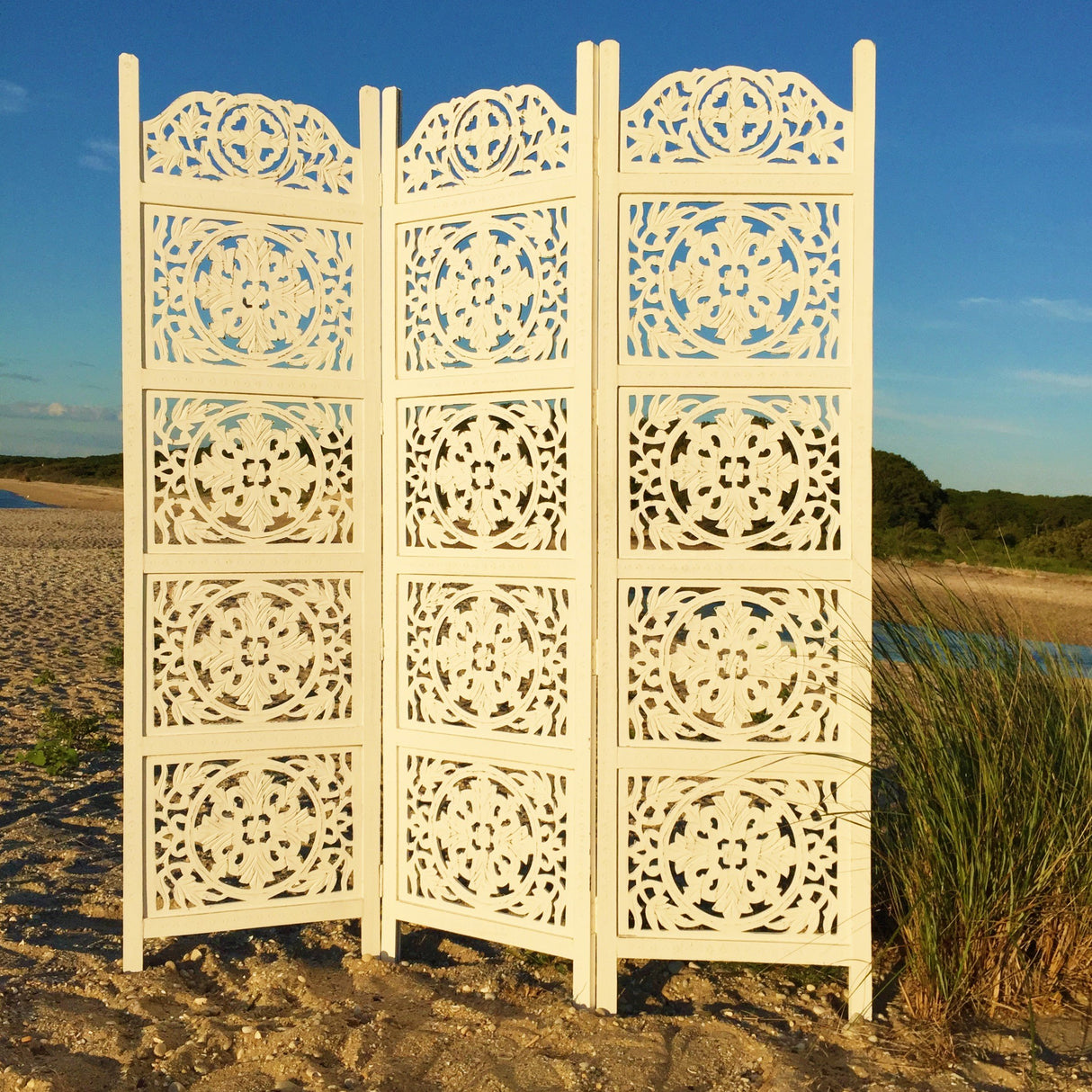 Heritage Home Screen Farmhouse Room Divider, Vintage Style Magnolia Medallions, Handcrafted of Sustainable Mango Wood, Rustic White, Distressed Finish, 6 Ft Tall (72 x 59 inches) by WHW WHW Whole House Worlds