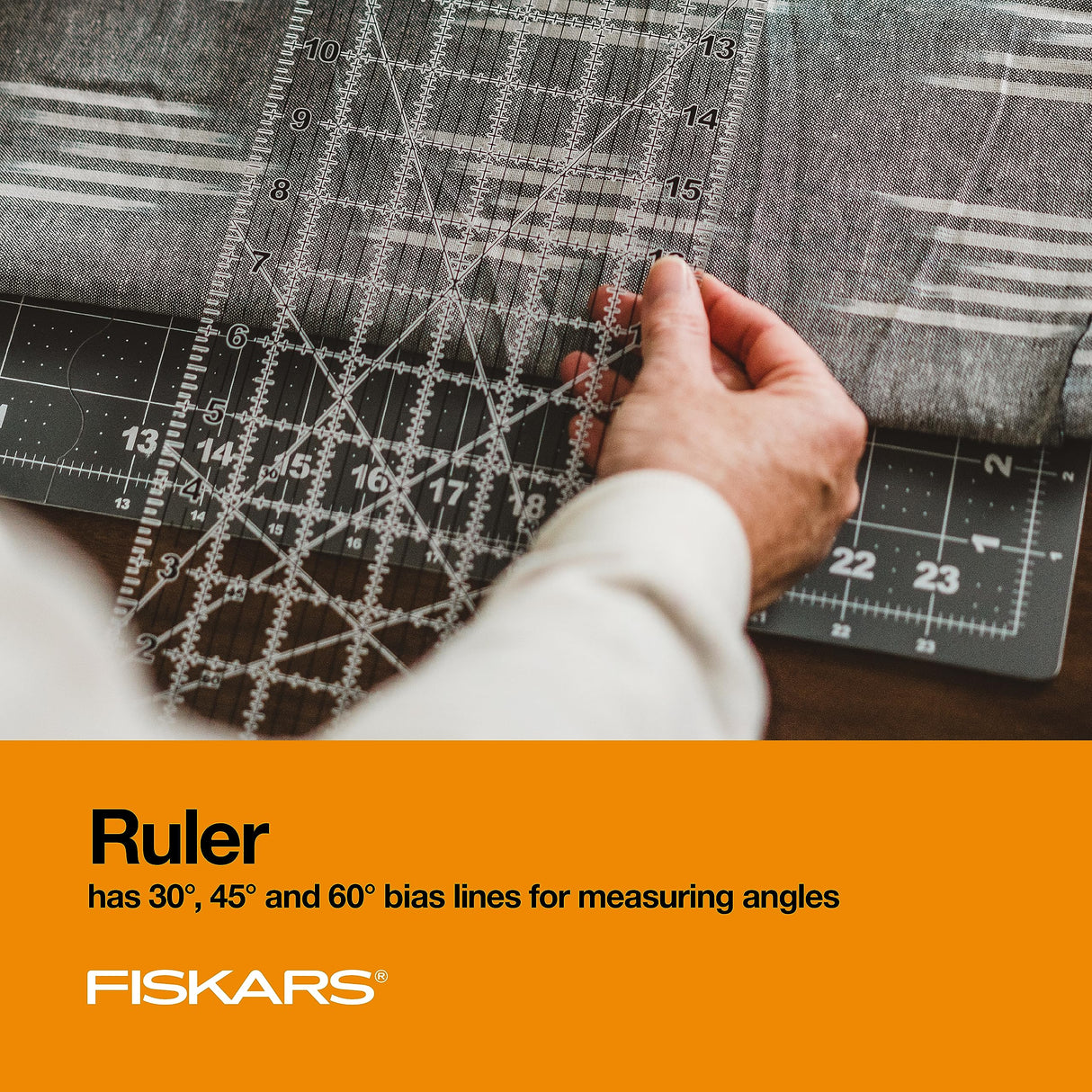 Fiskars Rotary Cutter 3-Piece Set - 45mm Blade Rotary Cutter for Fabric, Self Healing Cutting Mat, and Sewing Ruler - Craft Supplies - White/Gray Fiskars