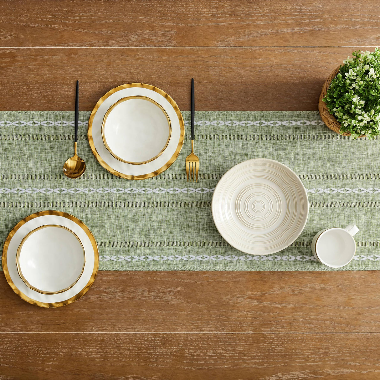 YZJZEDS Hemstitched Farmhouse Table Runner, Sage Green 13x72 Inch, Cotton Linen Table Runners 72 Inches Long, Embroidered Striped Sage Green Boho Table Runner Rustic Home Decor YZJZEDS