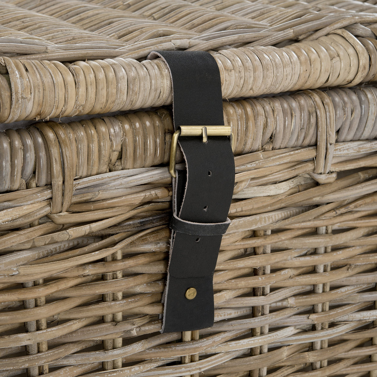 happimess HPM9004B Michael 35" Wicker Storage Trunk, Collapsible for flat storage, Rattan-Kubusoft Gray, Coastal for Office, Dorm Room-LivingRoom, Bedroom, Dining Room, Natural happimess