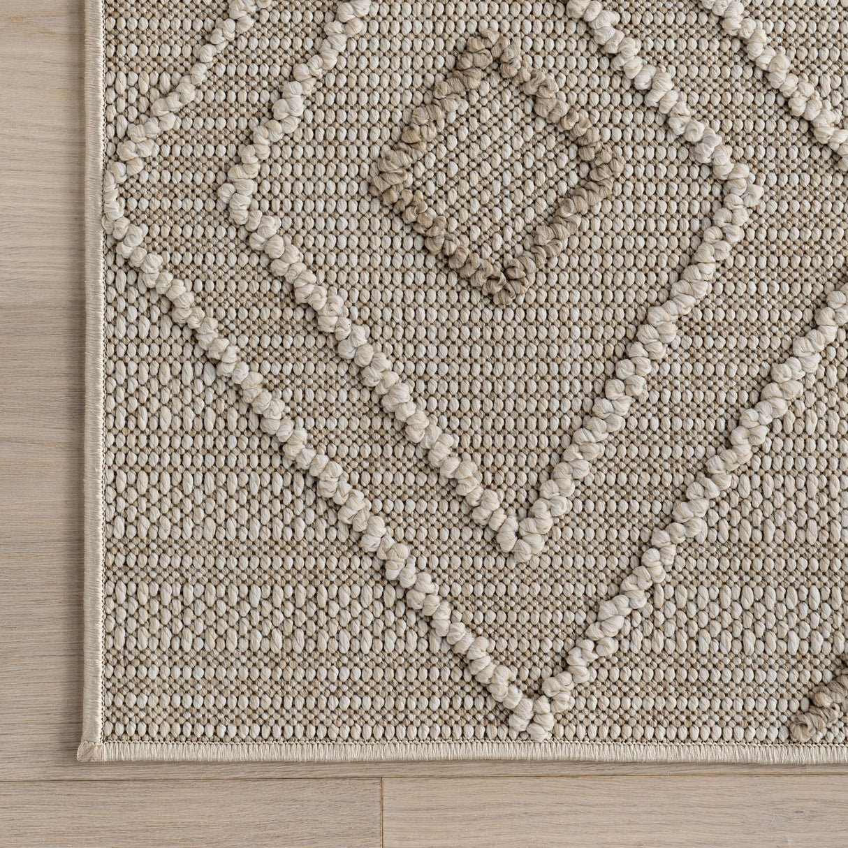 nuLOOM Aviana Transitional Geometric Area Rug, 5x8, Aviana Beige nuLOOM