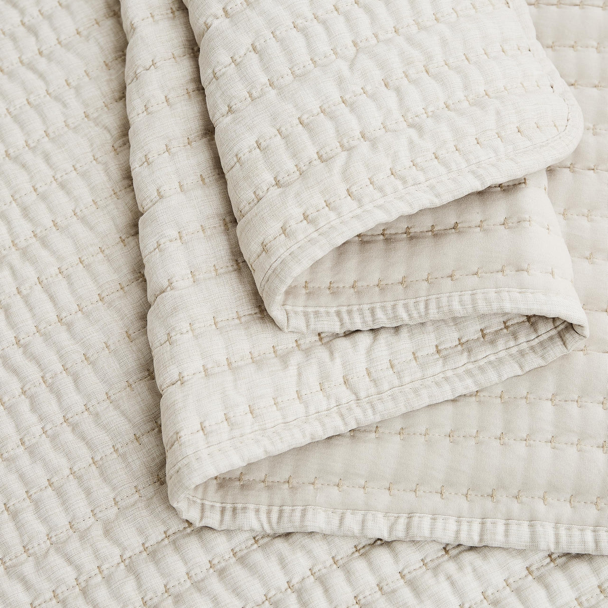 WDCOZY Beige Pick Stitch Queen Size Quilt Set, Striped Lightweight Soft Summer Spring Bedspread, Bamboo Linen Like Textured Coverlet, Chambray Farmhouse Country Rustic Bedding, Netural Thin Comforter WDCOZY