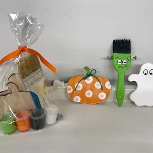 Unfinished Wood Ghost Shape - Halloween - Craft - up to 24" DIY 4" / 1/4" 24 Hour Crafts