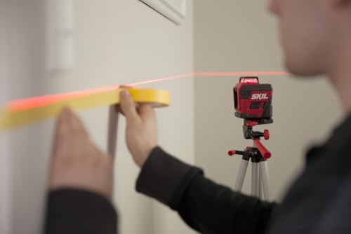 SKIL 65ft. 360° Red Self-Leveling Cross Line Laser Level with Horizontal and Vertical Lines Rechargeable Lithium Battery USB Charging Port, Compact Skil