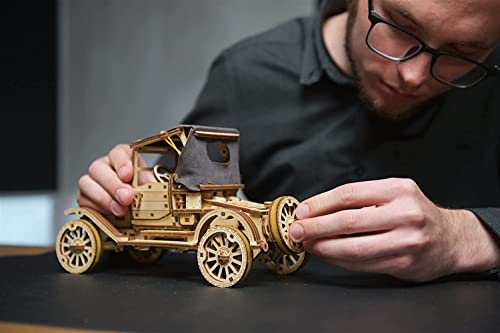 UGEARS Classic Model Car Kit - 3D Puzzles for Adults and Kids with Folding Roof and Functional 4 Cylinder Engine - Model Car Kits for Adults 3D UGEARS