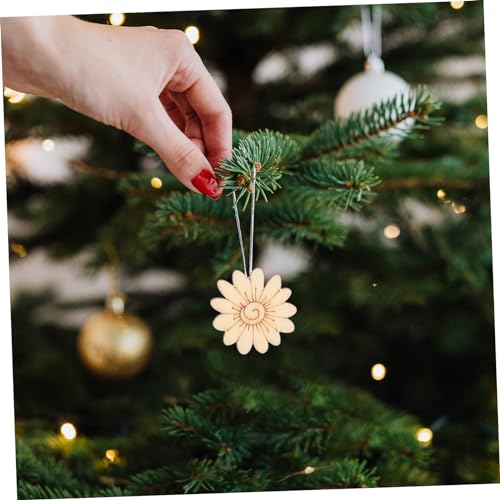 Yardenfun 100pcs Christmas Wood Chips Unfinished Wood Slice Paintable Christmas Ornaments Holiday Tree Decoration Birthday Decoration for Girl DIY Yardenfun