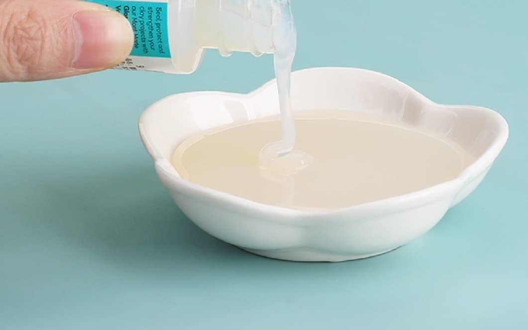 Mont Marte Clay Varnish Gloss Signature 4.05oz (120ml) Clay Sculpture Sealant, Glossy Clay Varnish, Varnish for Polymer or Air Hardening Clay, Clear MONT MARTE