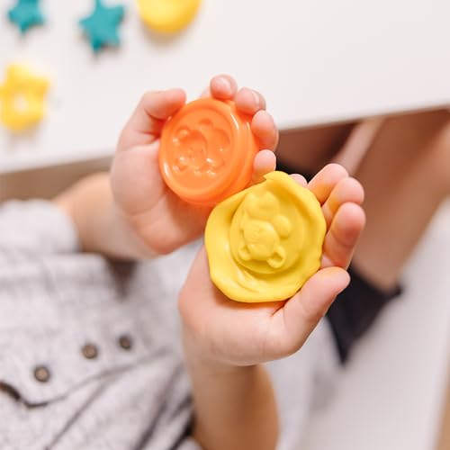 Melissa & Doug Created by Me! Cut, Sculpt, and Roll Modeling Dough Kit With 8 Tools and 4 Colors of Dough - with Stampers, Arts And Crafts For Kids Melissa & Doug