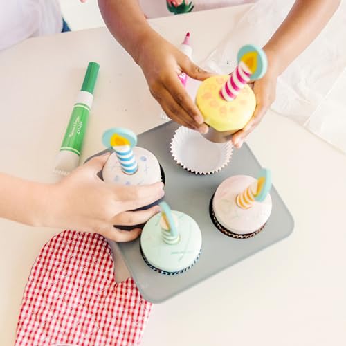 Melissa & Doug Bake and Decorate Wooden Cupcake Play Food Set Melissa & Doug