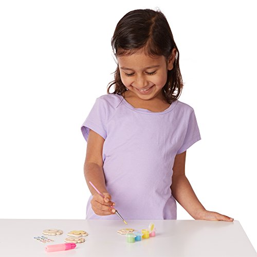 Melissa & Doug Created by Me! Flower Wooden Magnets Craft Kit (4 Designs, 4 Paints, Stickers, Glitter Glue) Melissa & Doug