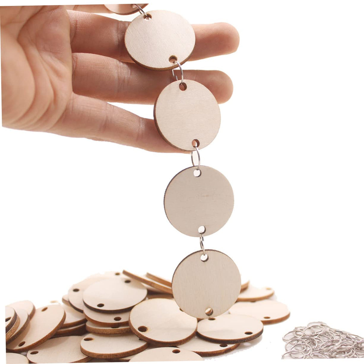 SEWACC 200 Pcs Round Wood Chip Pendant with Holes Wood Reminder Mini Calendar Wood Chips Family Birthday Board Reminder Board Calendar Slices SEWACC