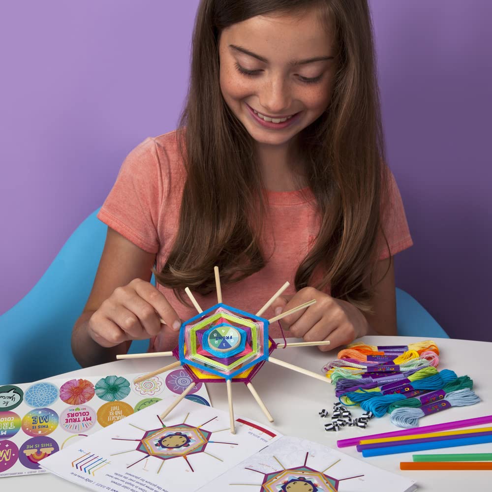 Craft-tastic – All About Me Quiz Art – Craft Kit – Answer Fun Questions to Make a Personalized Piece of Art – Ages 8+ Craft-tastic