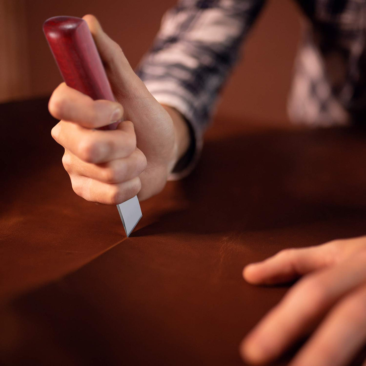 7 in 1 Leather Groover Tool and Leather Cutting Knife Set Adjustable Stitching Groover Leather Creasing Edge Leather Beveler Leather Grooving Tool Mudder