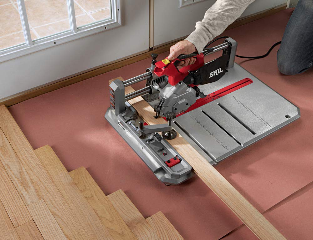 SKIL 3601-02 Flooring Saw with 36T Contractor Blade, Red and black Skil