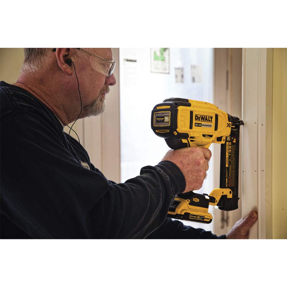 DEWALT 20V MAX* Cordless Brad Nailer Kit, 18GA (DCN680D1) DEWALT