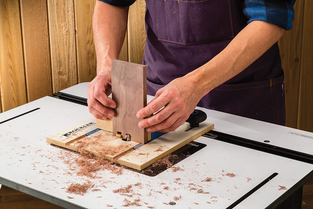 Rockler Wood Router Table Box Joint Jig – Miter Box with Comfortable Ergonomic Knobs – Router Jig Includes Solid Brass Indexing Keys of Three Finger ROCKLER