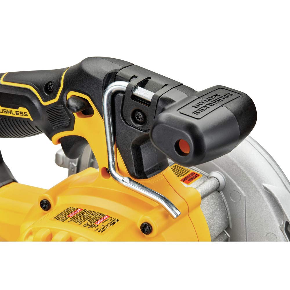 DEWALT 20V MAX* Circular Saw, 6-1/2-Inch, Cordless Kit (DCS565P1) DEWALT